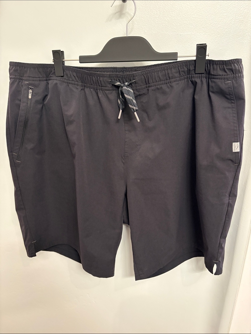 Men's Black Athletic Drawstring Shorts